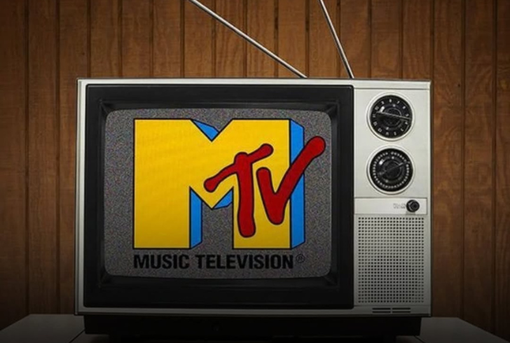 MTV studio set with logo